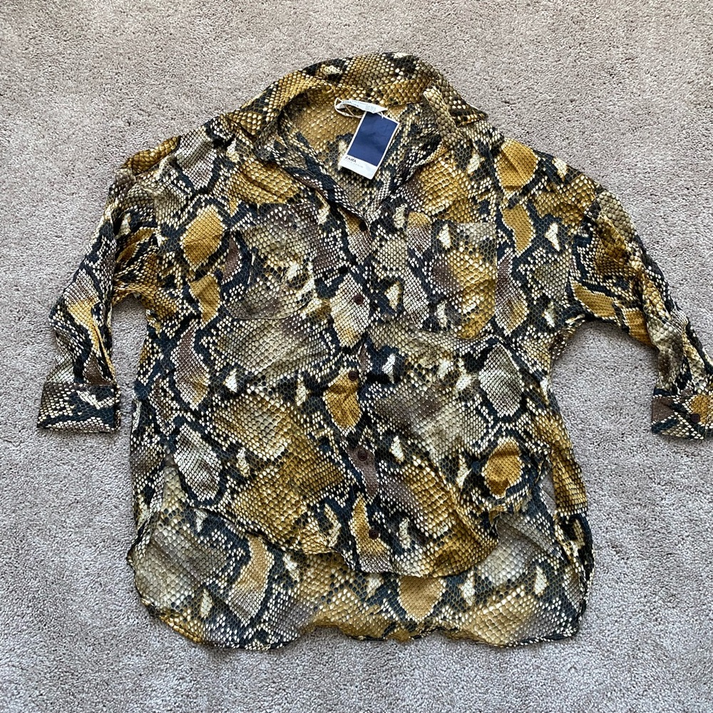 Zara NWT Snake Print Button Down Blouse sSize XS-S